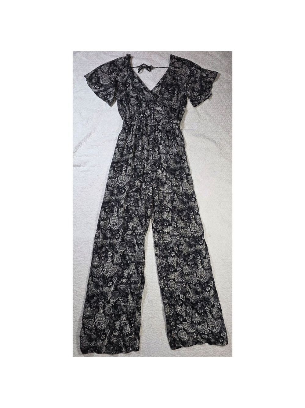 Streetwear Society Black and White Paisley Floral Short Sleeve Jumpsuit